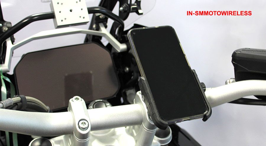 BMW R 100 Model Smartphone holder with charging port