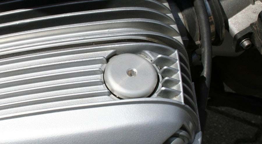 BMW R1100S Oil filler plug