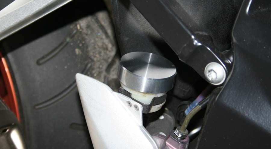 BMW R1200GS (04-12), R1200GS Adv (05-13) & HP2 Foot brake fluid reservoir cover