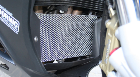 BMW S1000RR Cooler screen