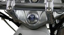  BMW R850C, R1200C Centre cap top yoke