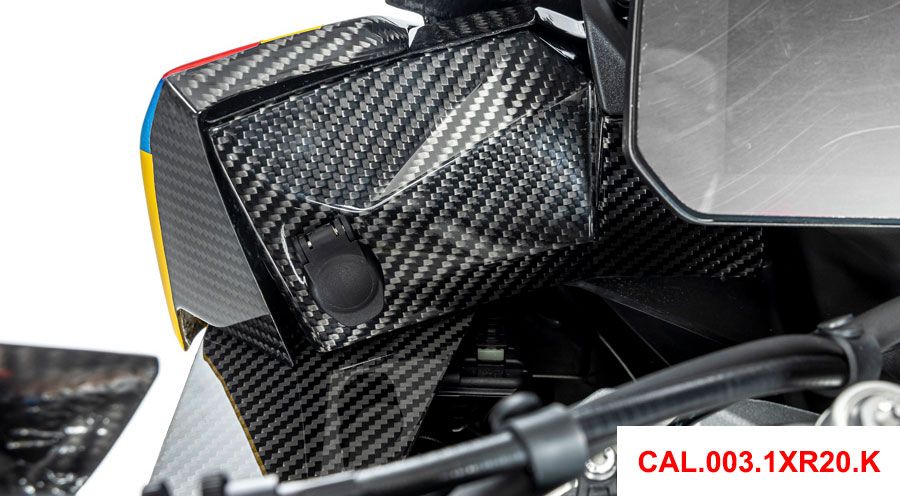 BMW S 1000 XR (2020- ) Carbon Wind Protector next to instruments