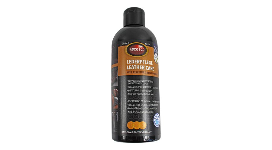 BMW R1200S & HP2 Sport Autosol Leather Care