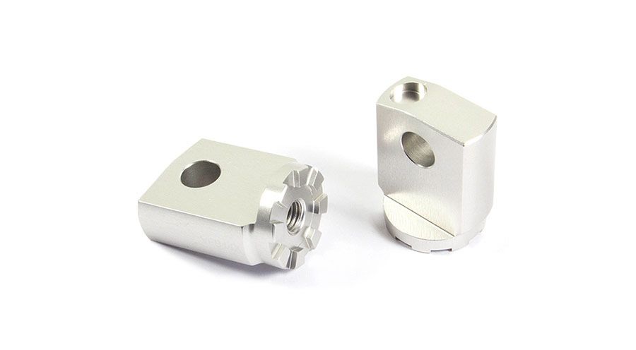 BMW R 18 Dual joint for rider footrest system