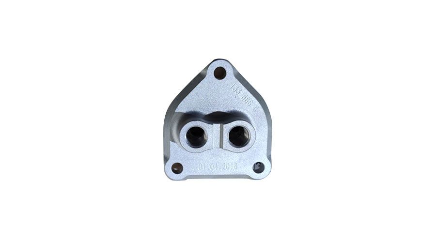 BMW R 100 Model Oil filter head, with connecting ports for oil cooler