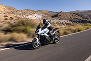 BMW Motorrad presents the new S1000XR